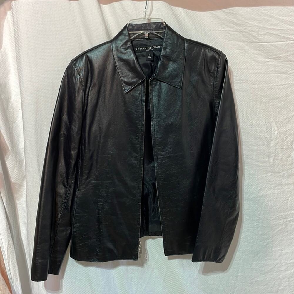 Josephine Chaus M black leather jacket zipper front soft butter feel worn once